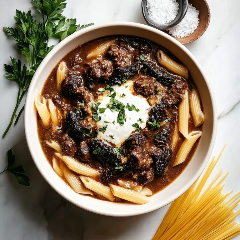 Slow Cooker Creamy Garlic Beef Pasta Recipe
